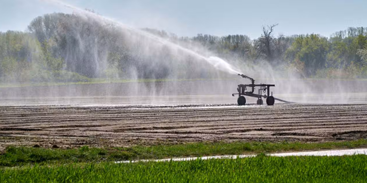 irrigation-crop-water-hab@2x.jpg